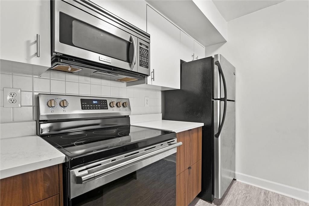 445 W 9th #103 Street — photo 13