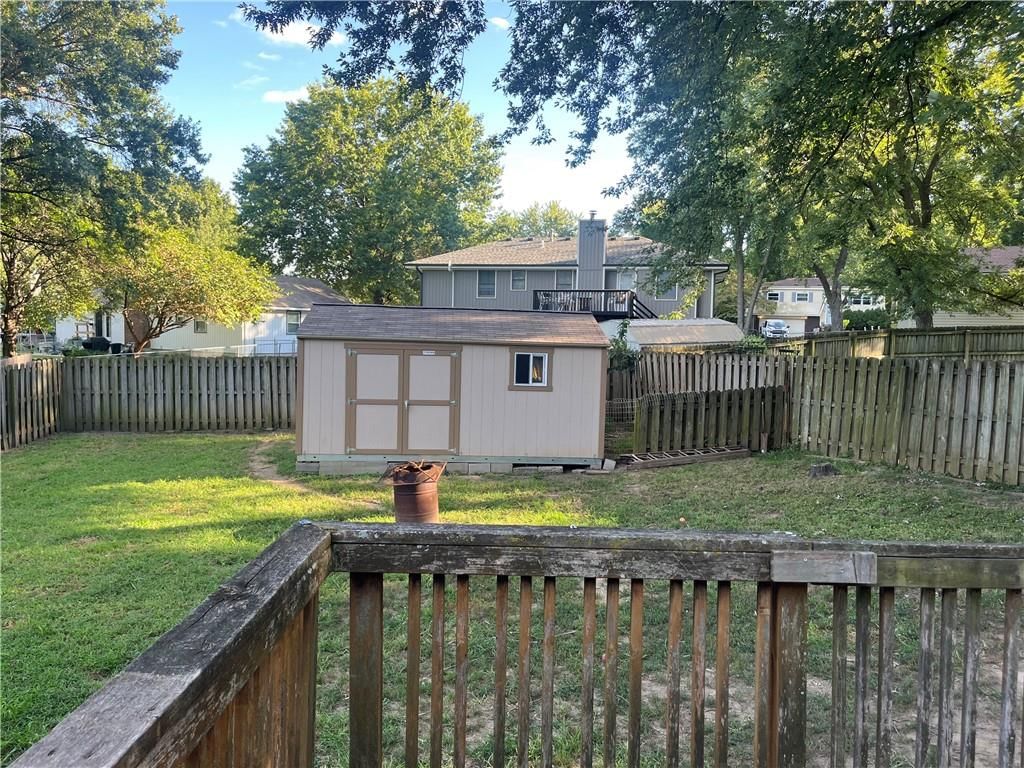 17815 Greentree Avenue — photo 22