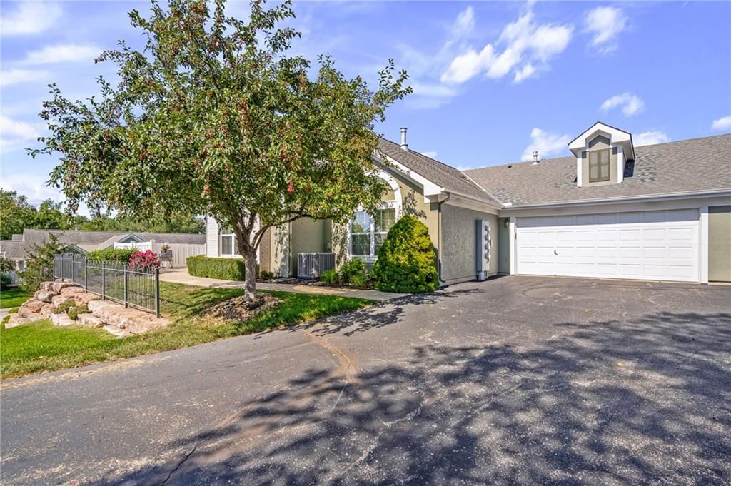 7153 Meadow View Street — photo 4