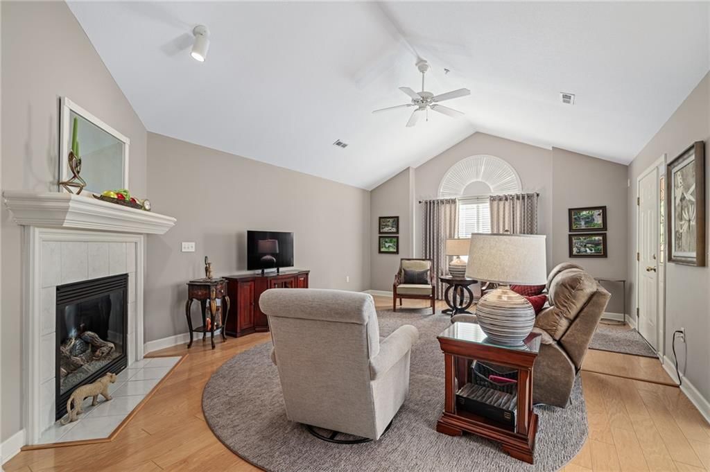 7153 Meadow View Street — photo 14