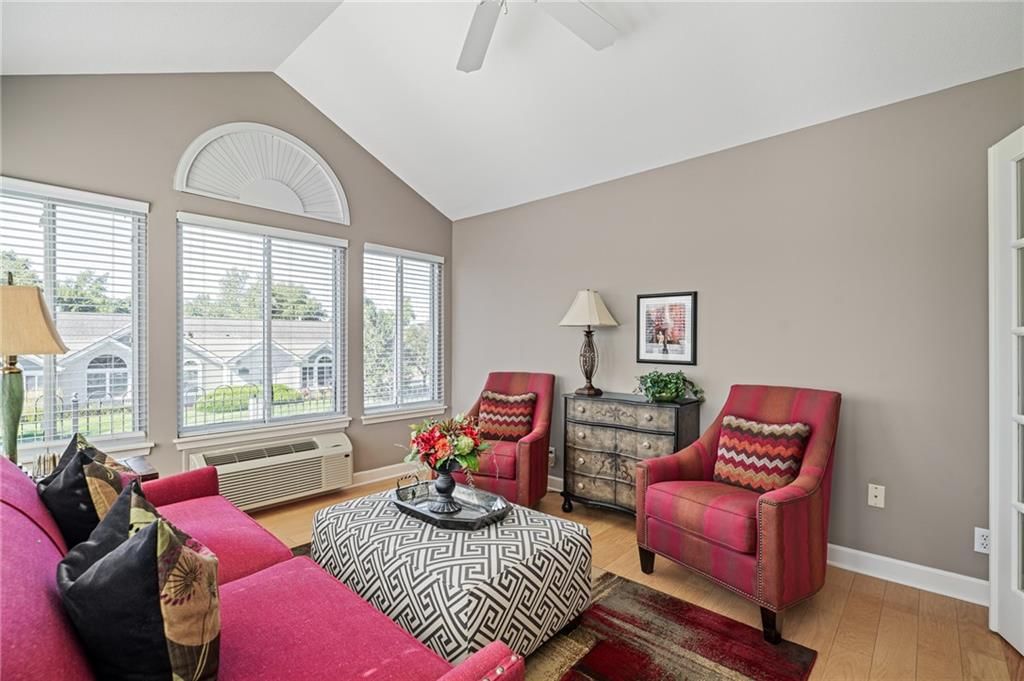 7153 Meadow View Street — photo 19