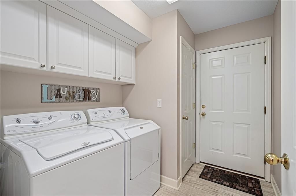 7153 Meadow View Street — photo 29
