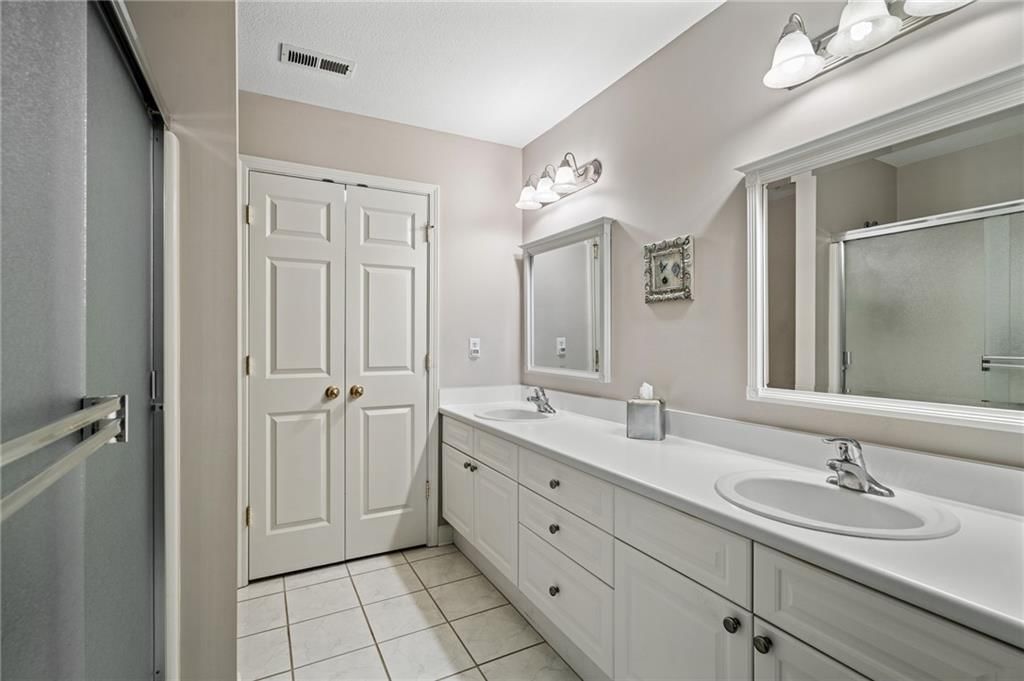 7153 Meadow View Street — photo 33