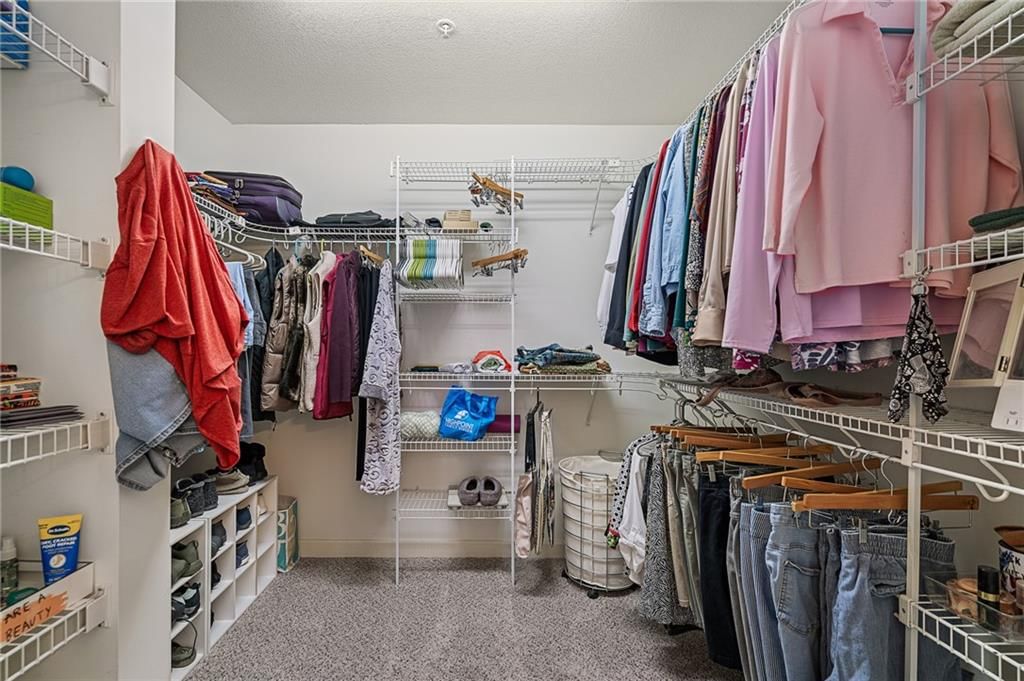 7153 Meadow View Street — photo 35