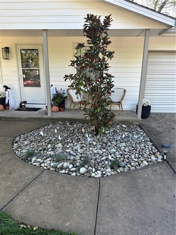 322 N Vermont Street — photo 3