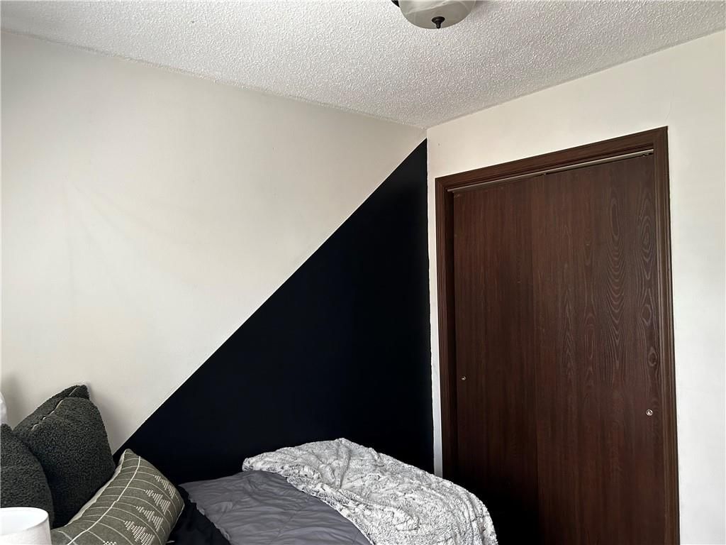 322 N Vermont Street — photo 13