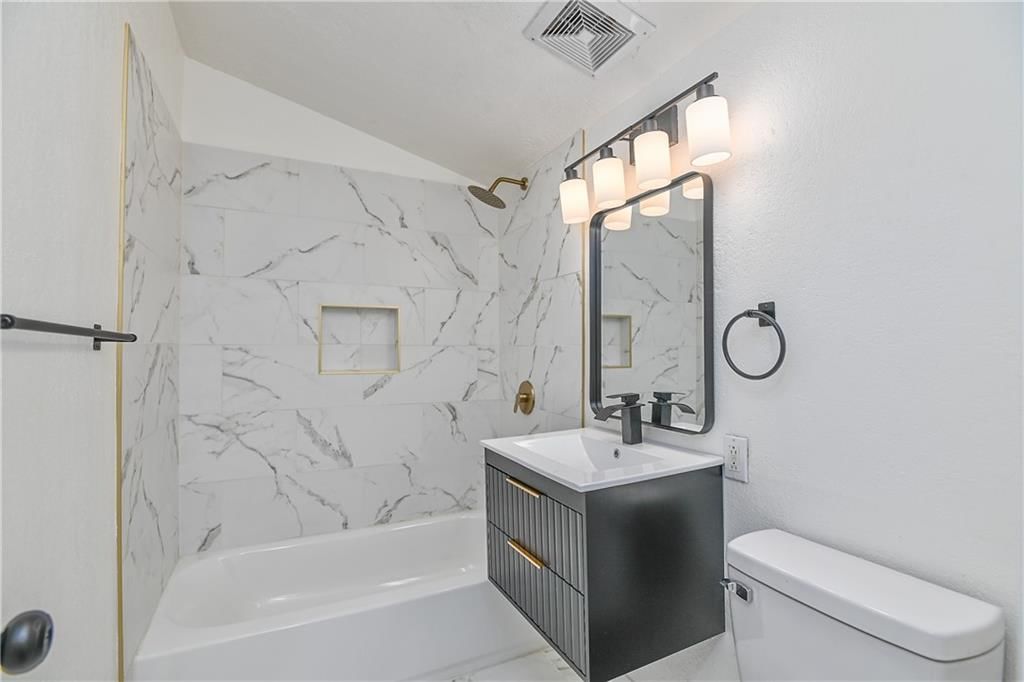 8208 E 114th Street — photo 9