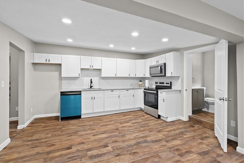 302 Walnut Street — photo 13