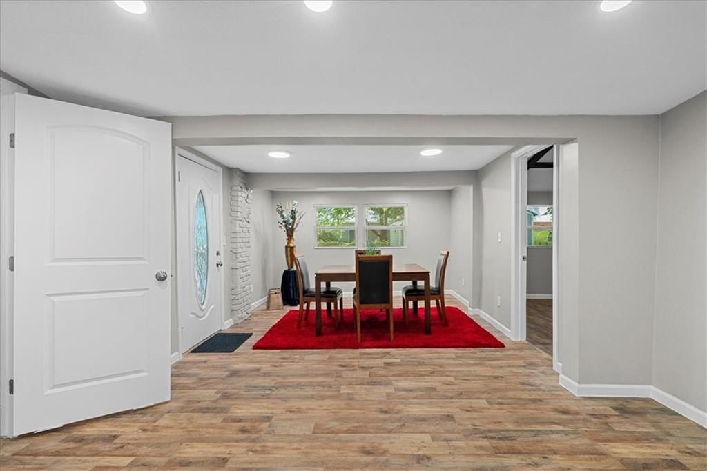 302 Walnut Street — photo 14