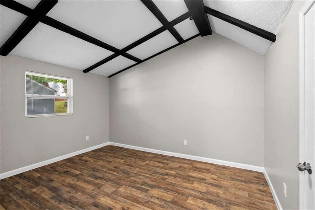 302 Walnut Street — photo 17