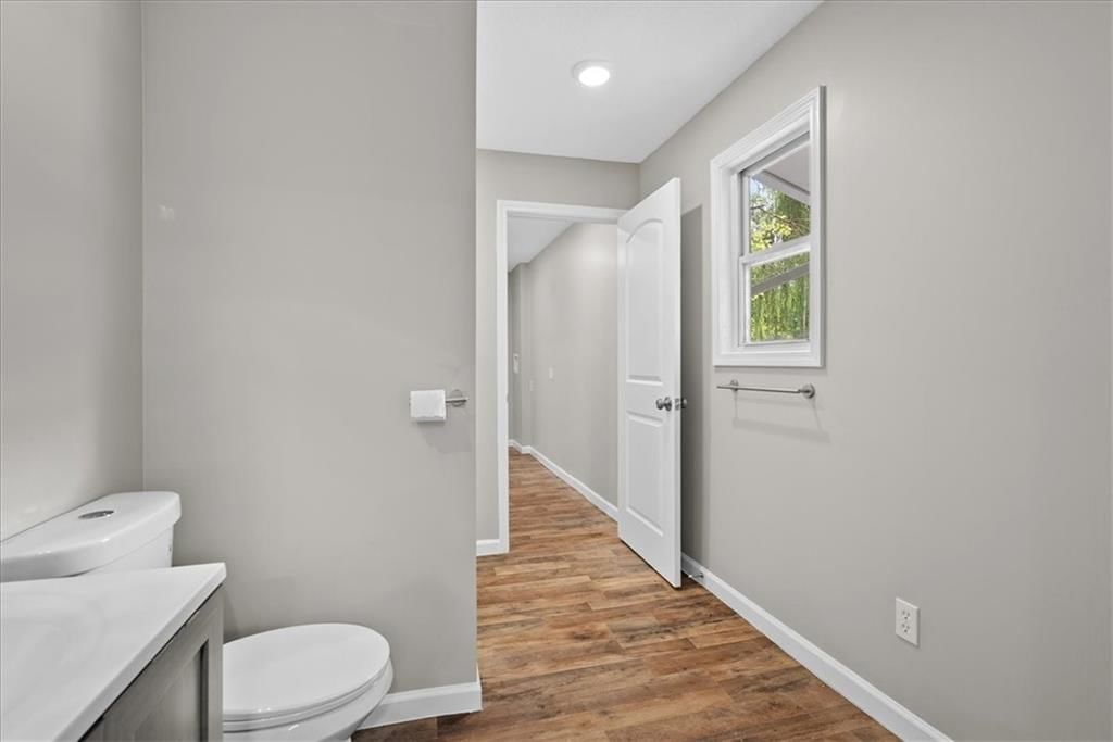 302 Walnut Street — photo 18