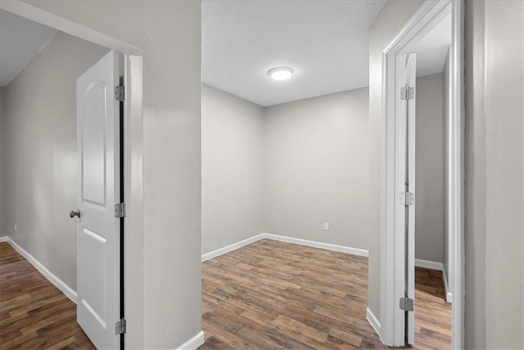 302 Walnut Street — photo 24