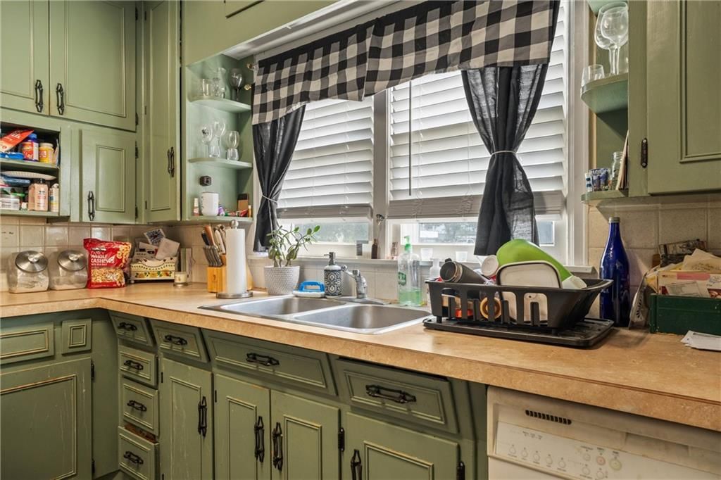 204 W Cherokee Street — photo 10
