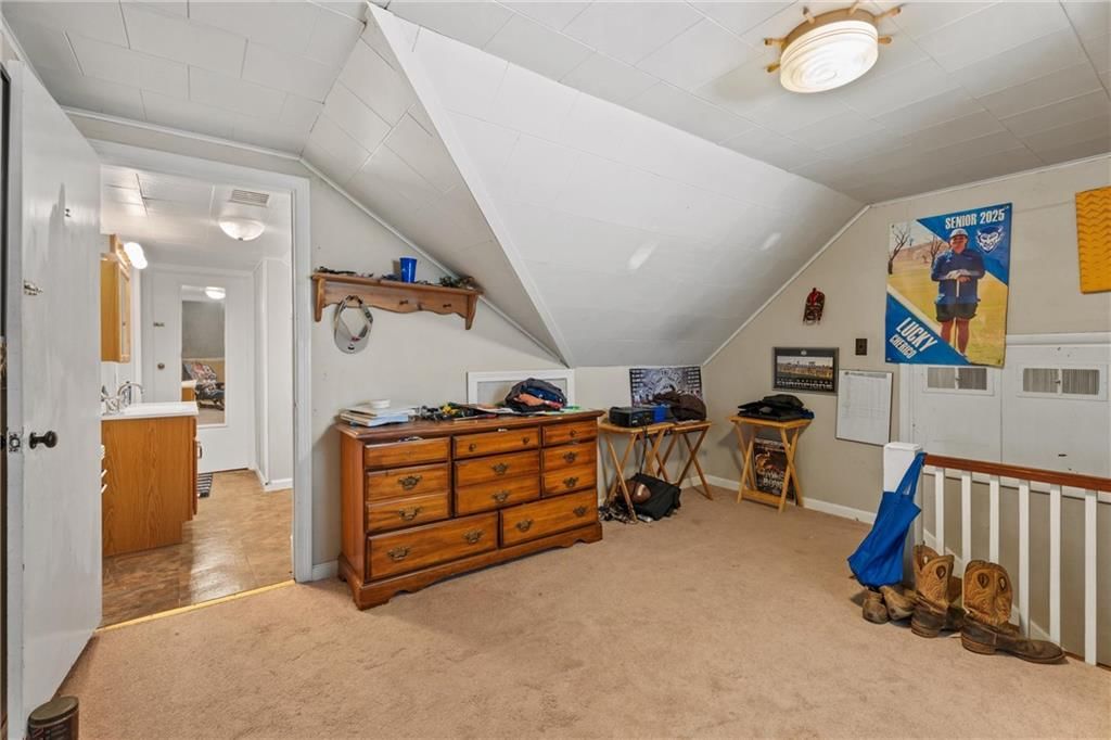 204 W Cherokee Street — photo 22