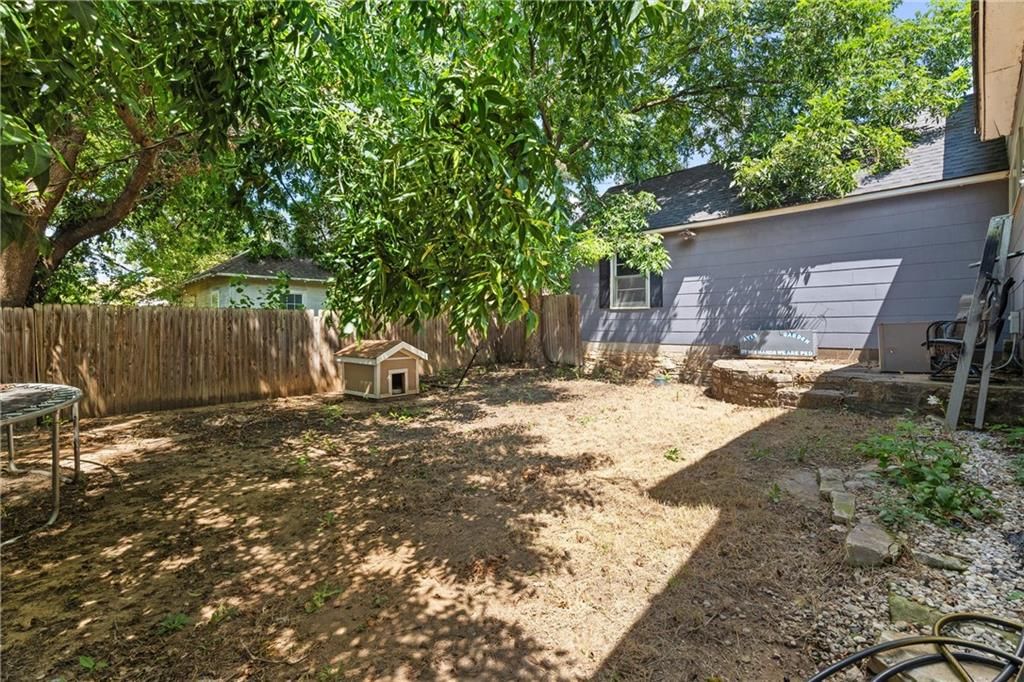 204 W Cherokee Street — photo 26