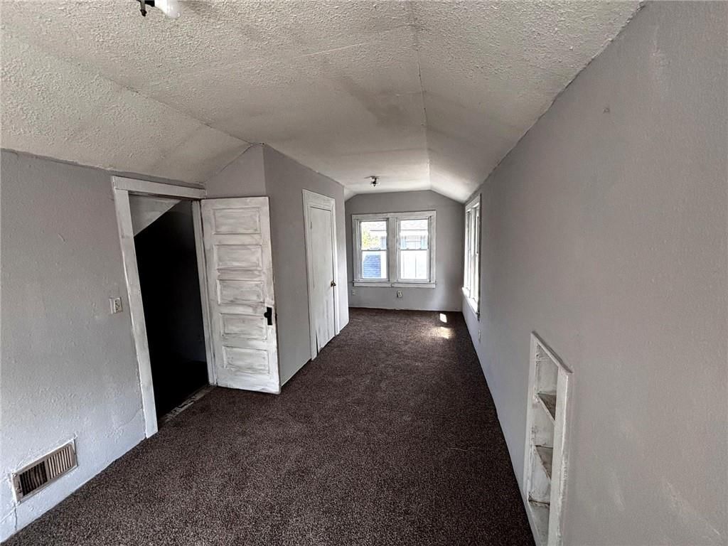 Photo 18 of 24 - 6031 E 14th Street
