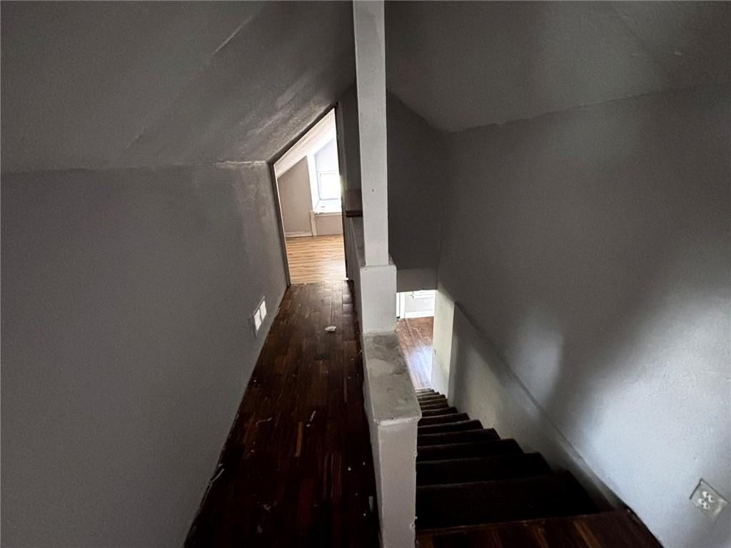 Photo 19 of 24 - 6031 E 14th Street