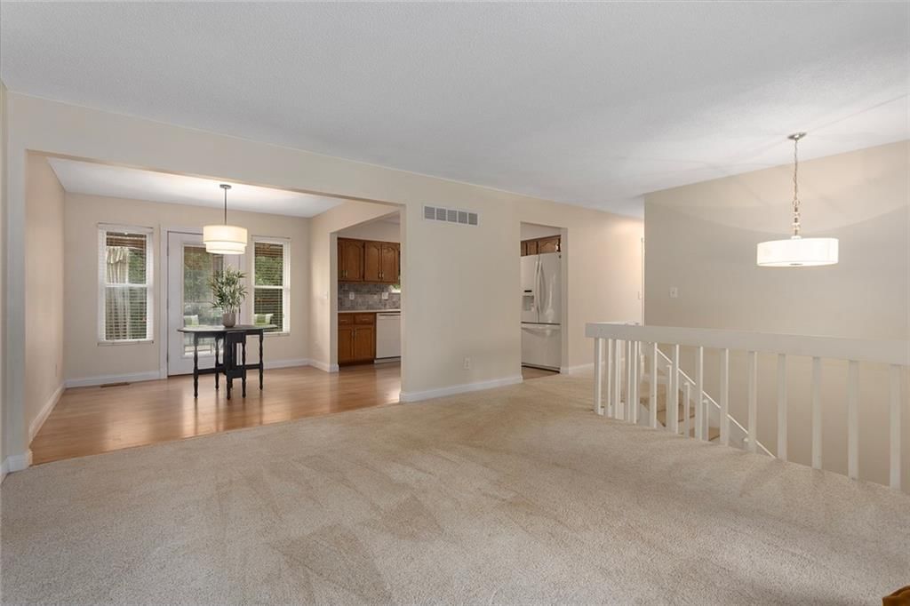 Photo 8 of 43 - 1407 NW 74th Street