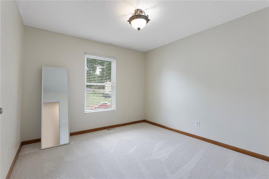 Photo 14 of 43 - 1407 NW 74th Street