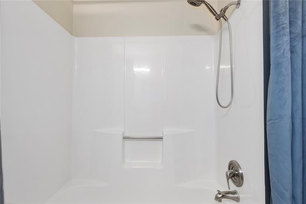 Photo 21 of 43 - 1407 NW 74th Street