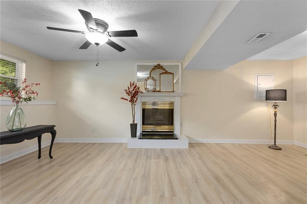 Photo 22 of 43 - 1407 NW 74th Street