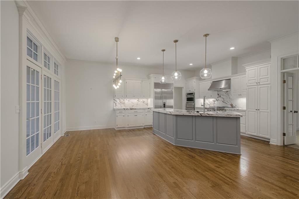 4217 W 114th Street — photo 11