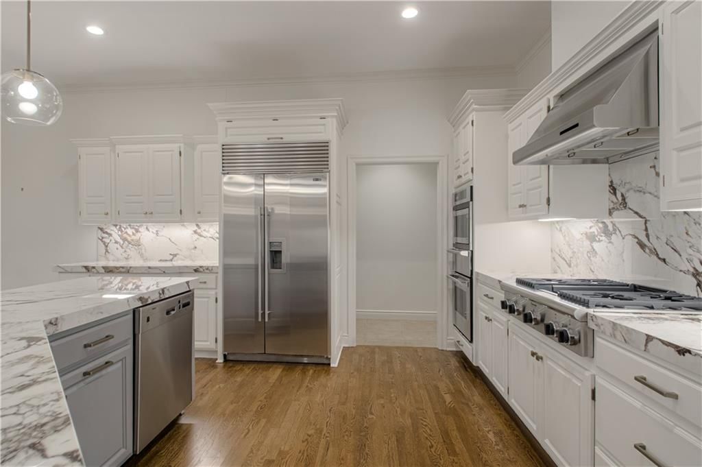 4217 W 114th Street — photo 15