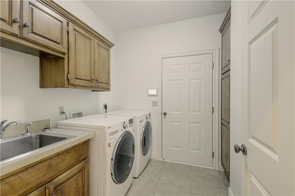 4217 W 114th Street — photo 25