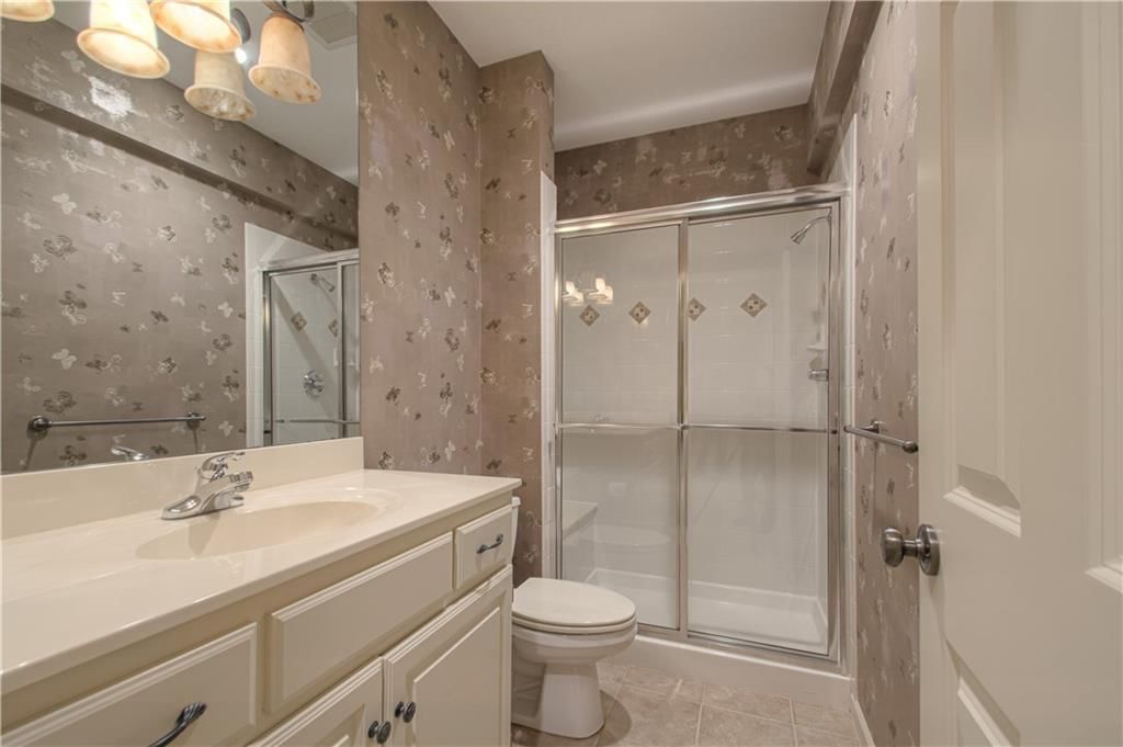 4217 W 114th Street — photo 32