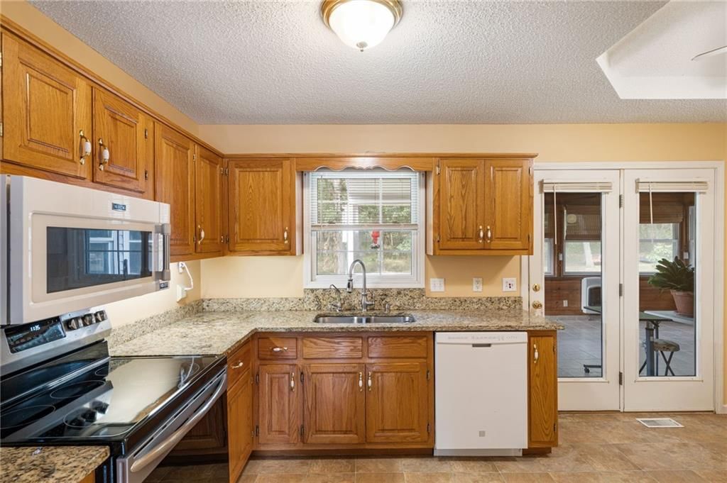 1655 Sunchase Drive — photo 14
