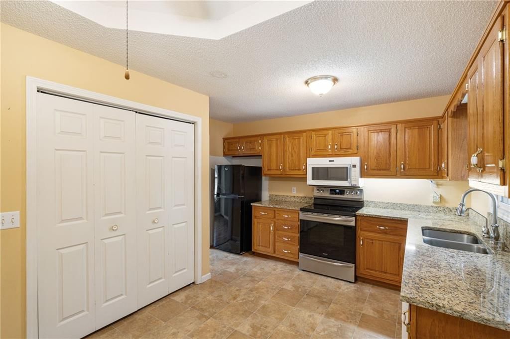 1655 Sunchase Drive — photo 16