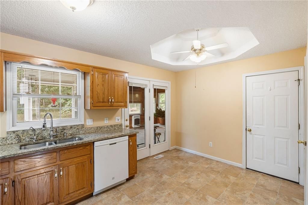 1655 Sunchase Drive — photo 18