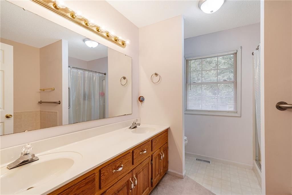 1655 Sunchase Drive — photo 27