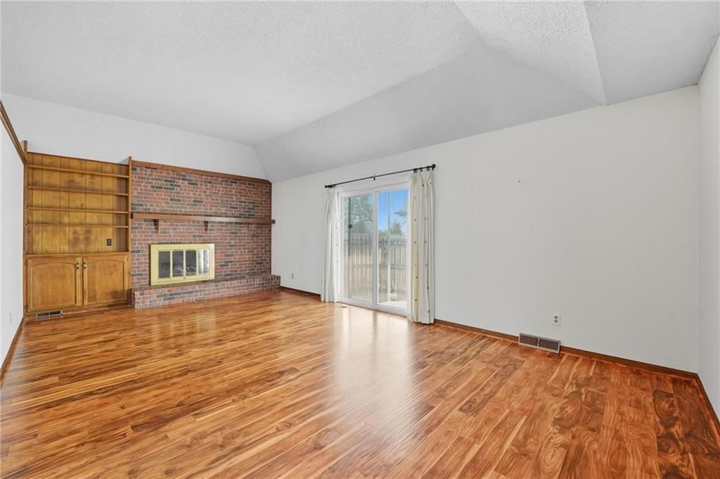 141 Woodbridge Lane — photo 11