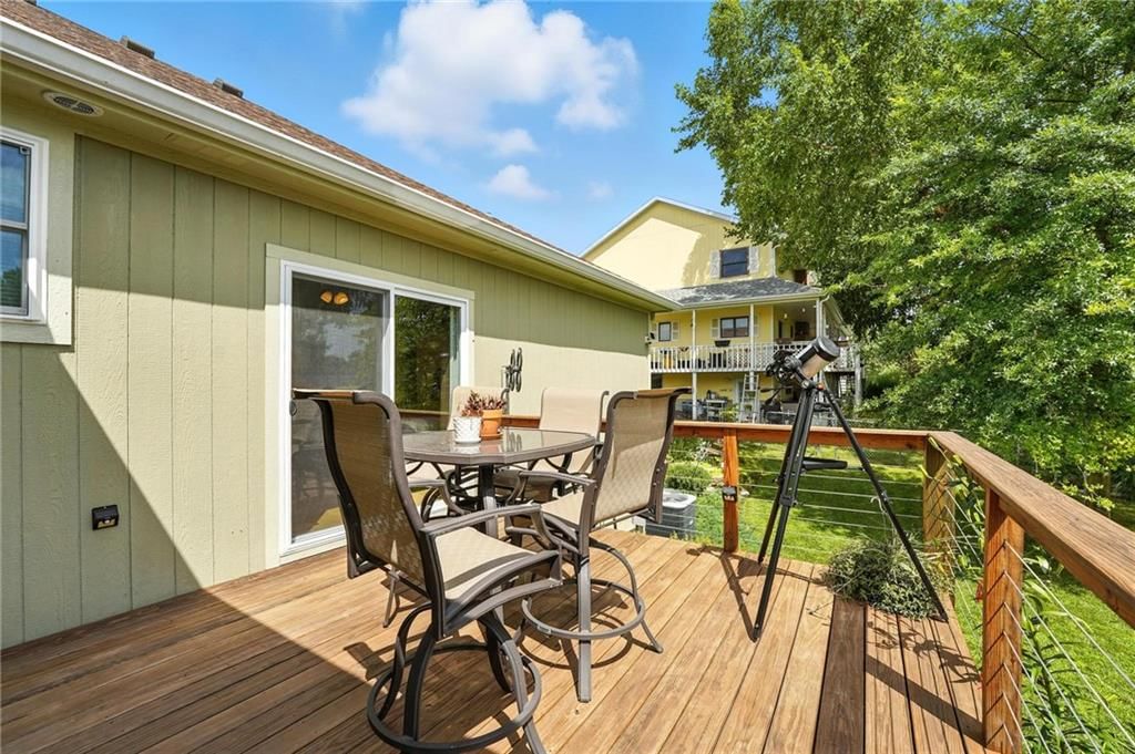 Photo 10 of 45 - 311 Summerset Drive
