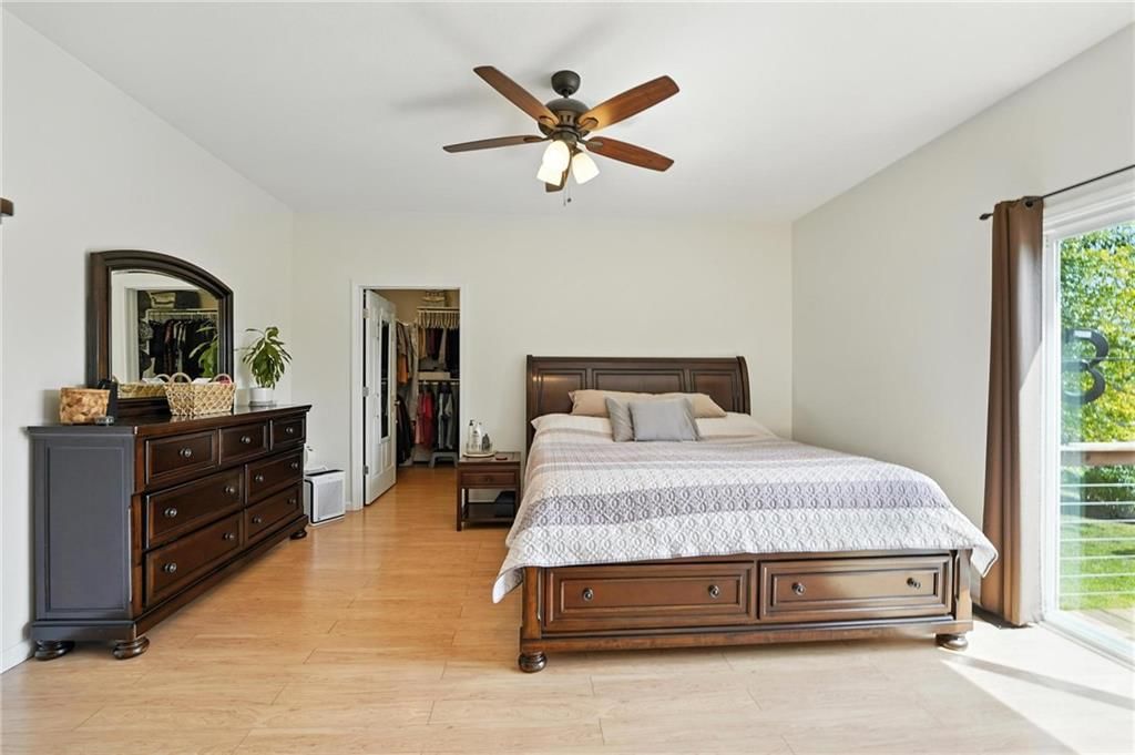 Photo 23 of 45 - 311 Summerset Drive