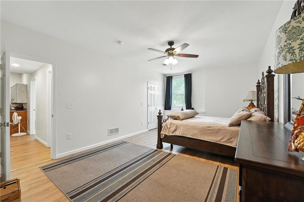 Photo 35 of 45 - 311 Summerset Drive