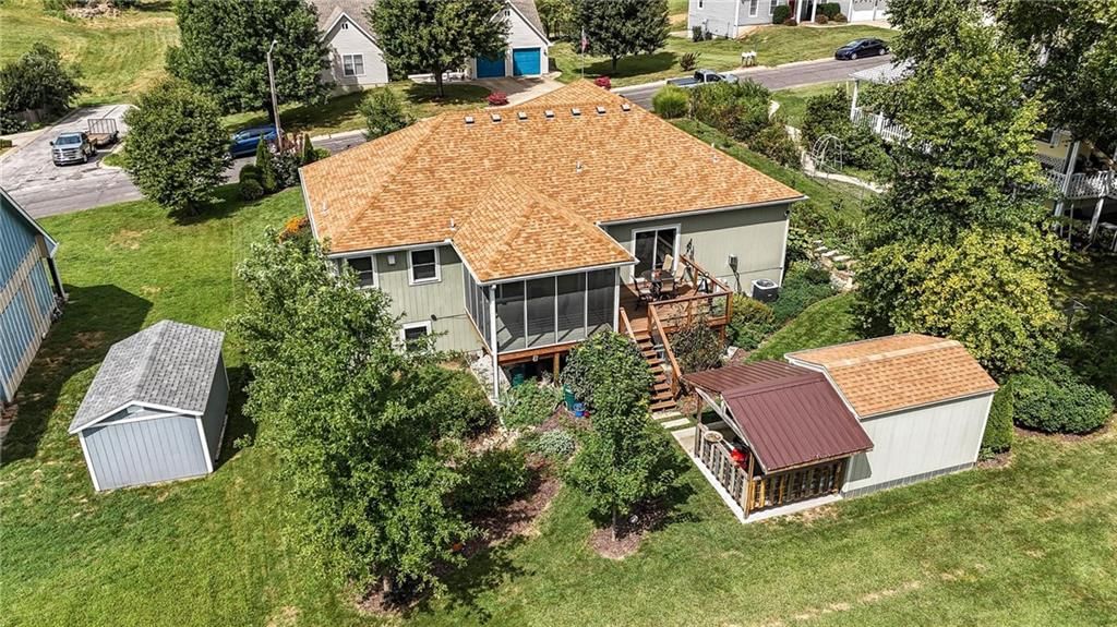 Photo 39 of 45 - 311 Summerset Drive