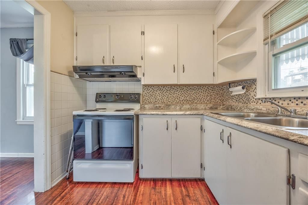 2200 S 13th Terrace — photo 11