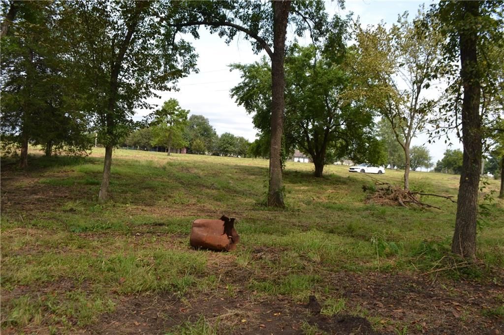 319th W Old KC Road Street — photo 22