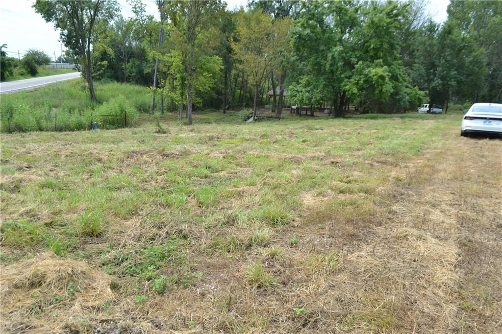 319th W Old KC Road Street — photo 38