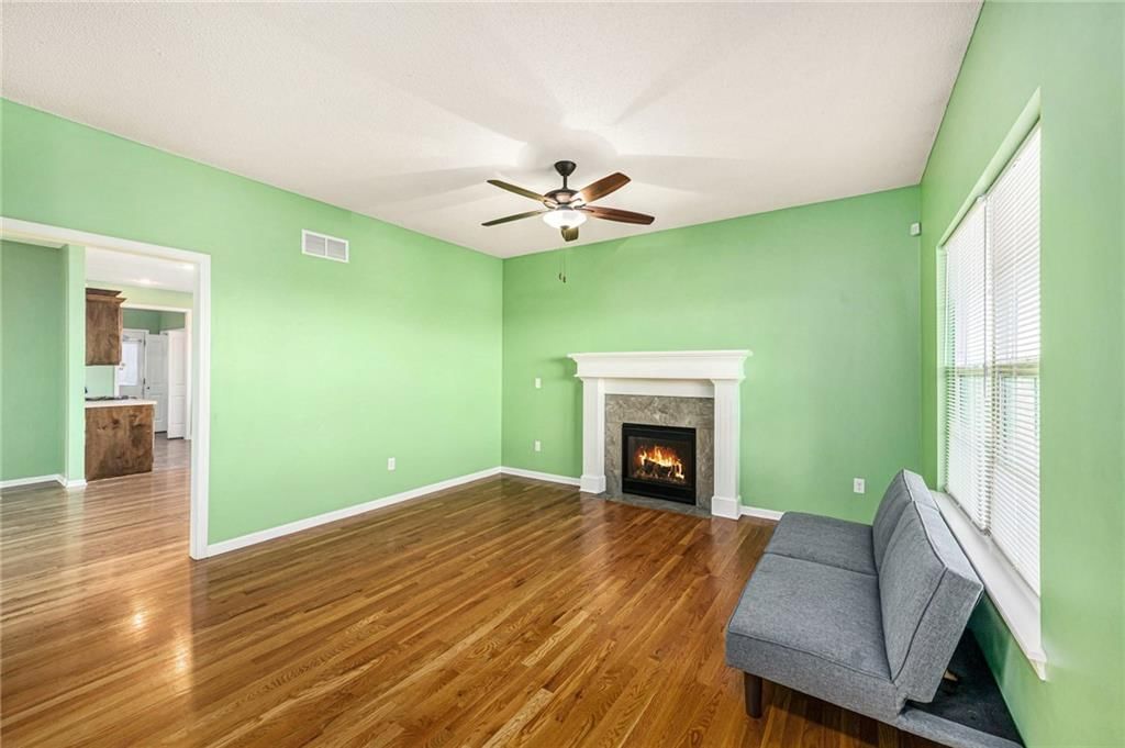 1329 Ann Avenue — photo 4