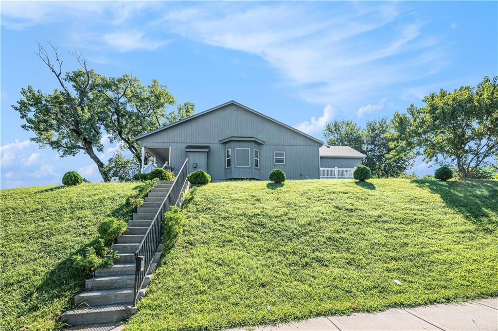 1329 Ann Avenue — photo 25