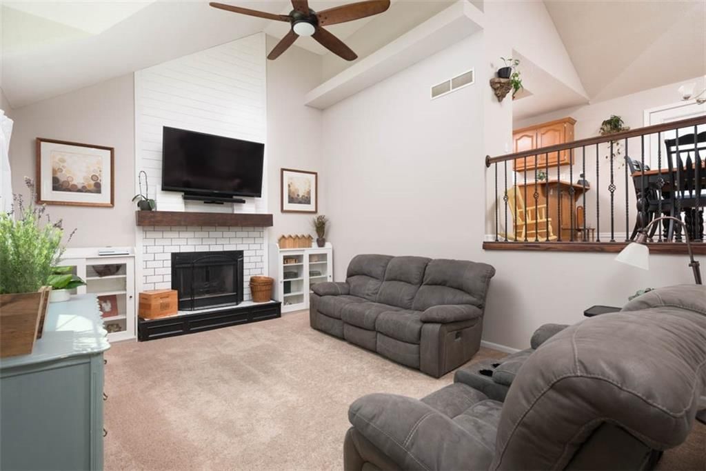 Photo 2 of 24 - 12421 S PARKER Terrace