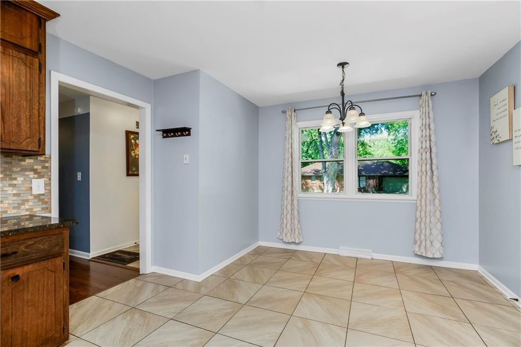 8205 FREEMAN Avenue — photo 13