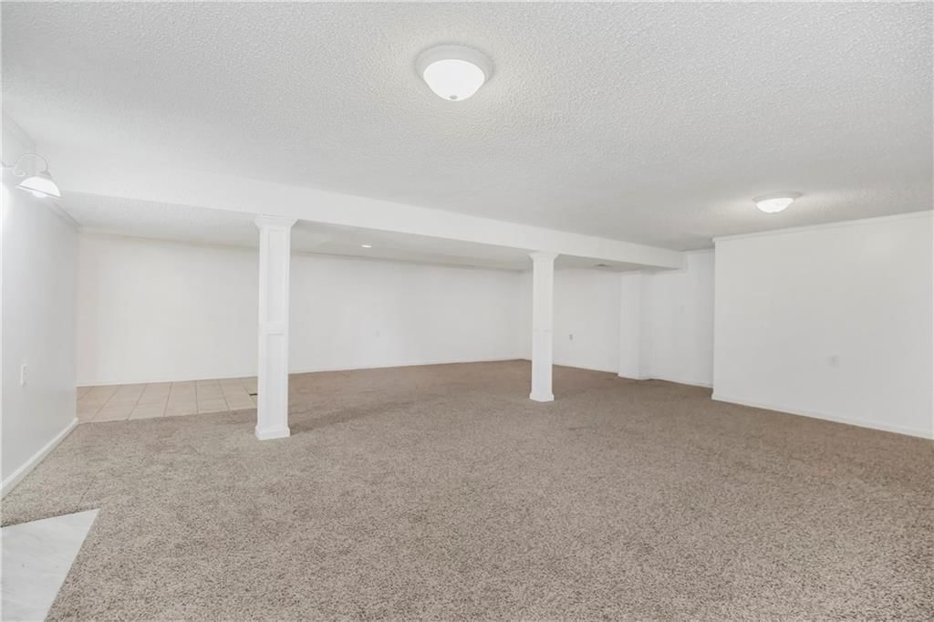 8205 FREEMAN Avenue — photo 25