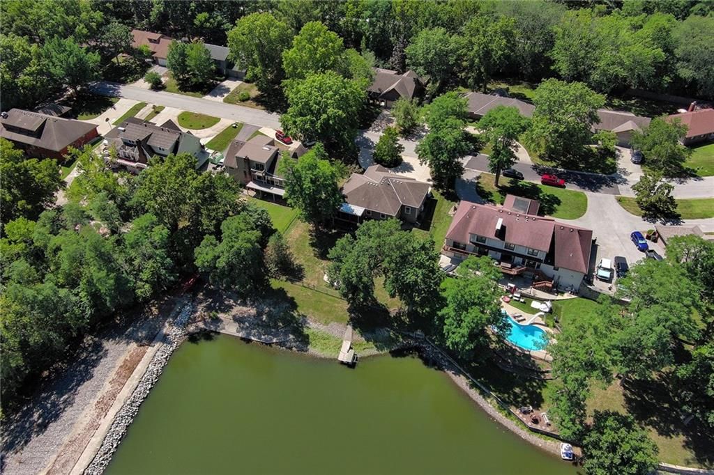 Photo 69 of 70 - 6925 Lakeshore Drive