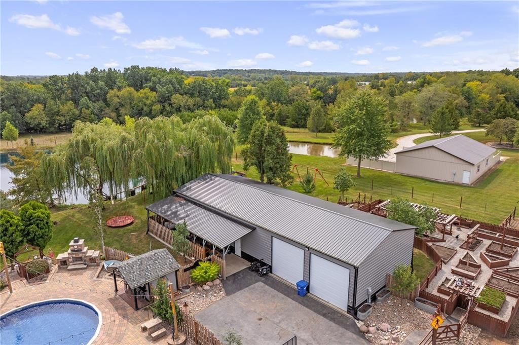 34805 E Colbern Road — photo 3