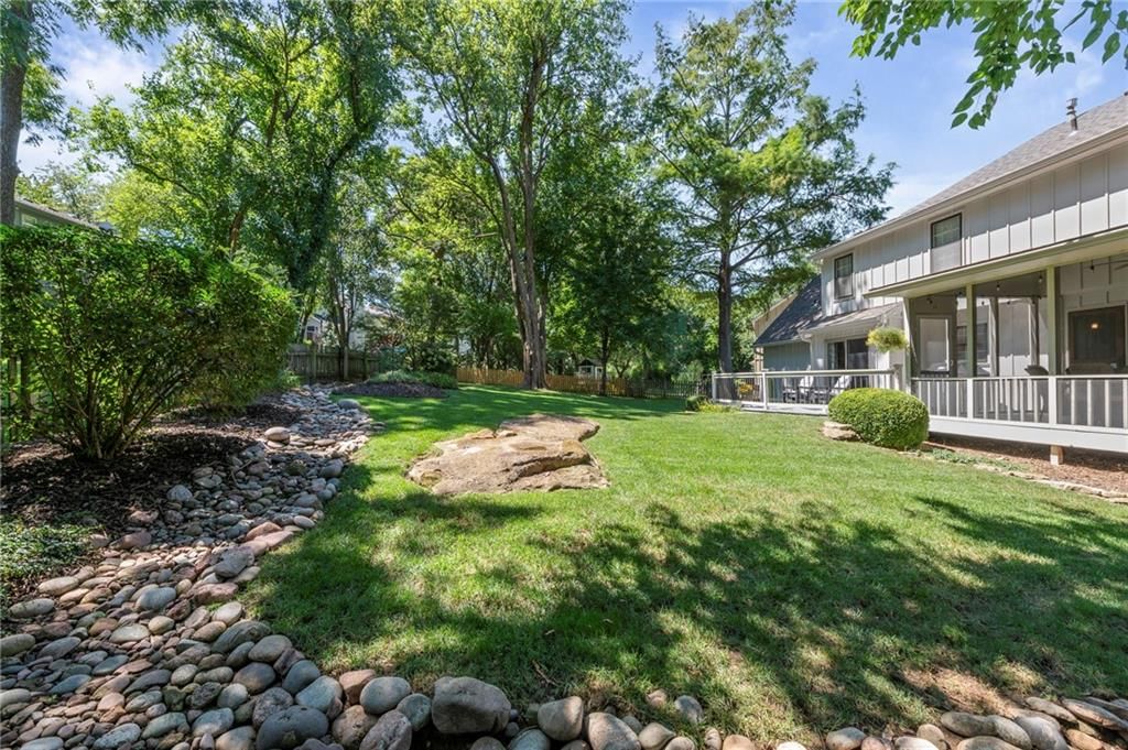 11484 Lowell Avenue — photo 31