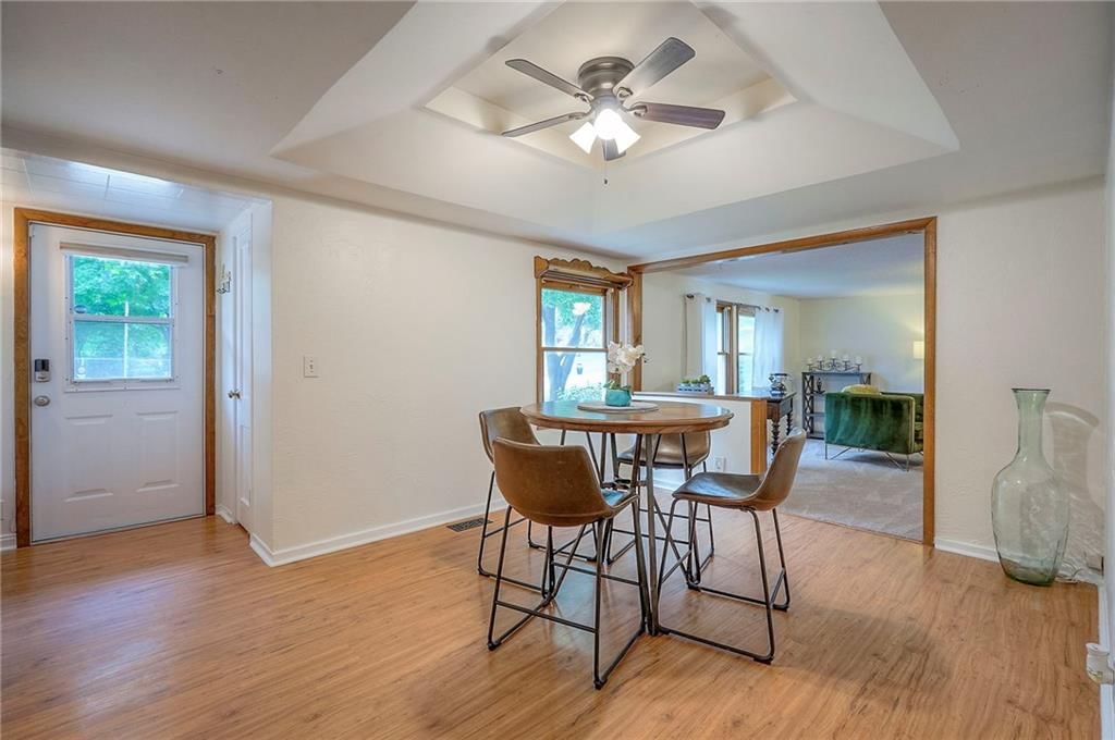 5933 Knox Avenue — photo 5
